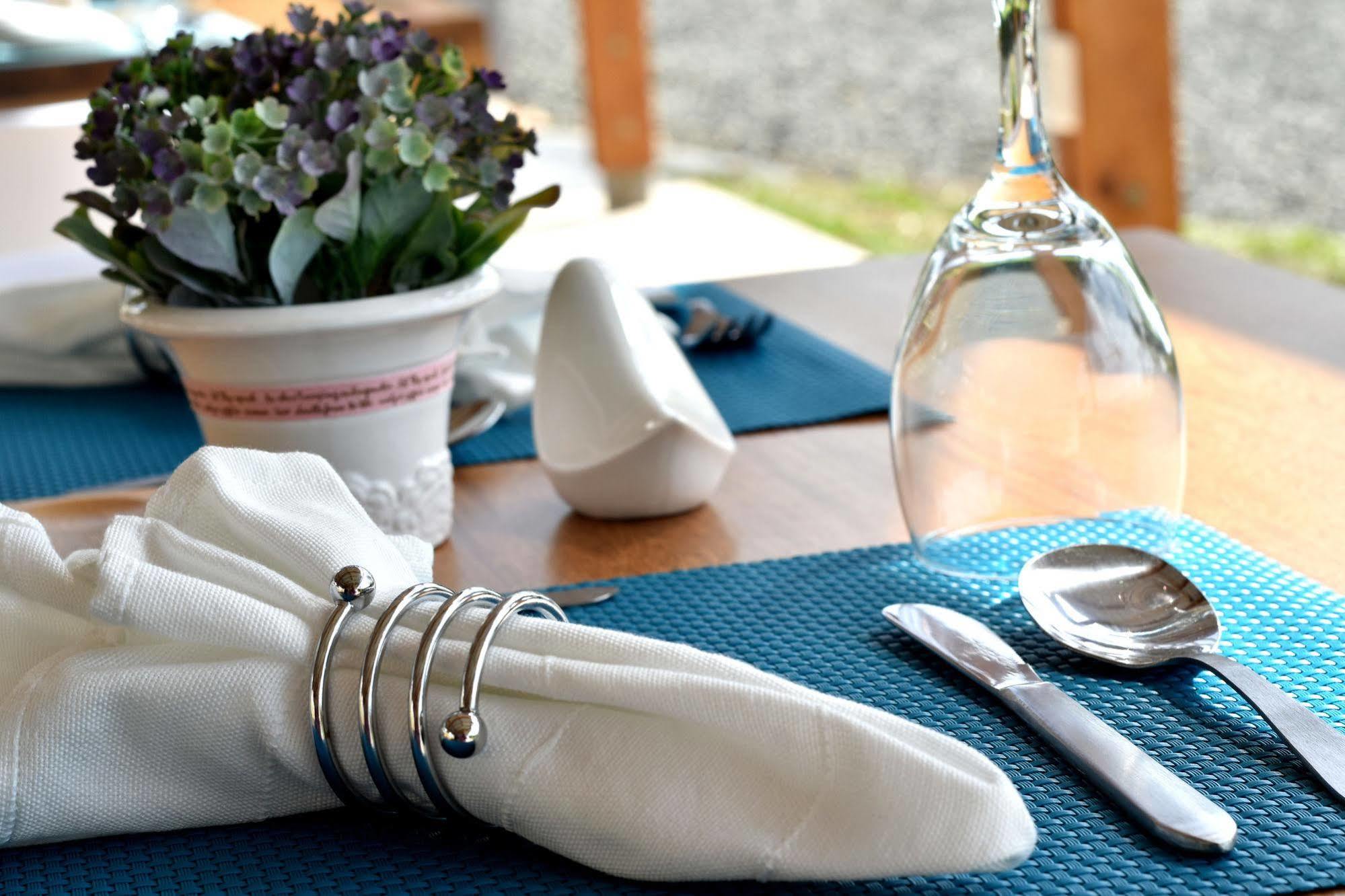 Hotel Syvanna Wellness And Spa Cerritos Eksteriør bilde