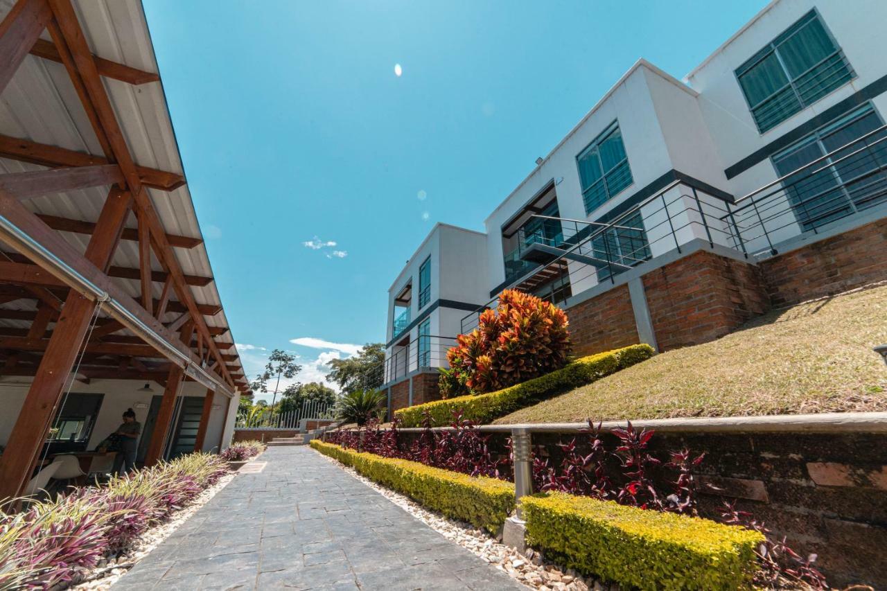 Hotel Syvanna Wellness And Spa Cerritos Eksteriør bilde