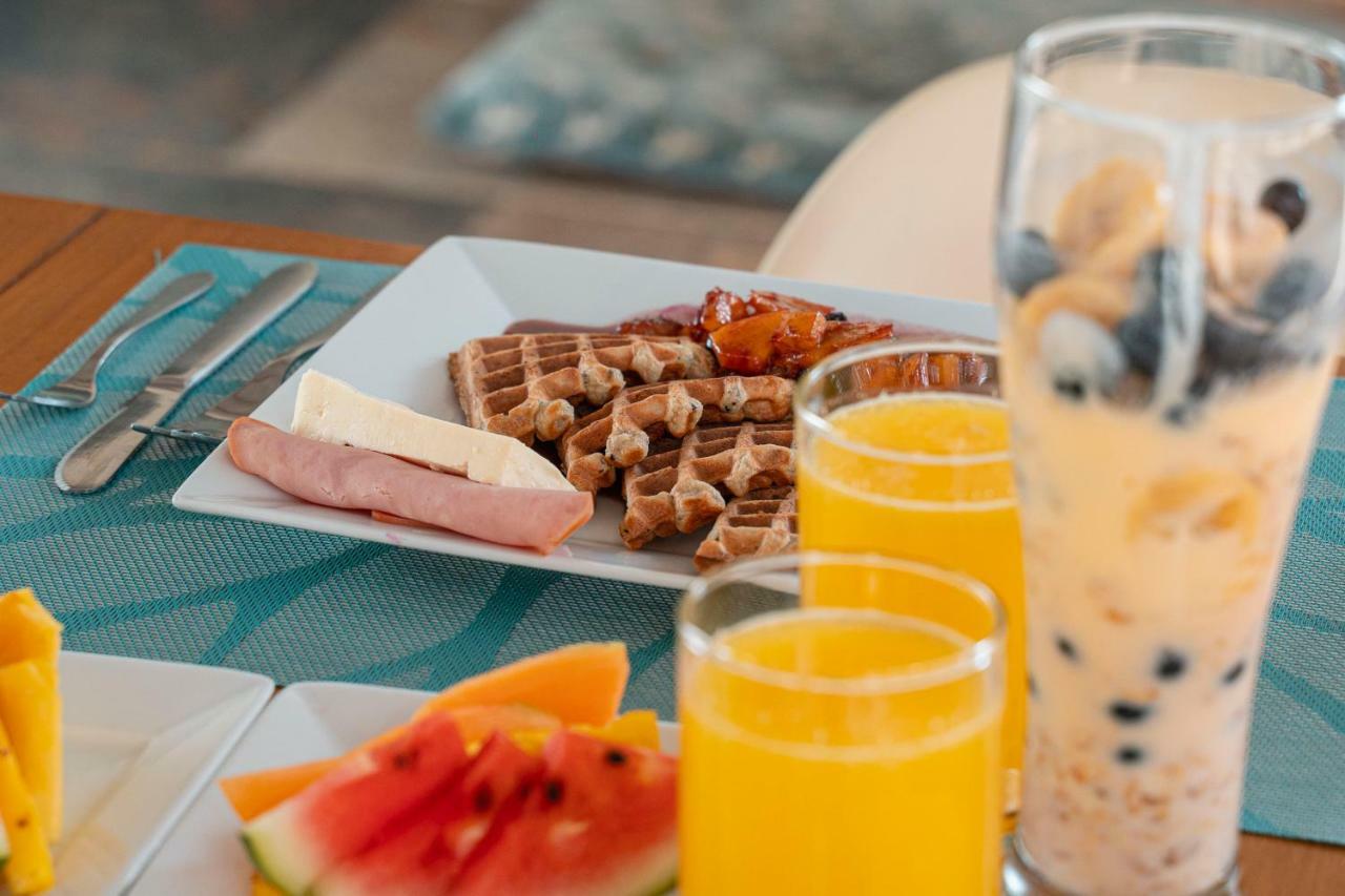 Hotel Syvanna Wellness And Spa Cerritos Eksteriør bilde