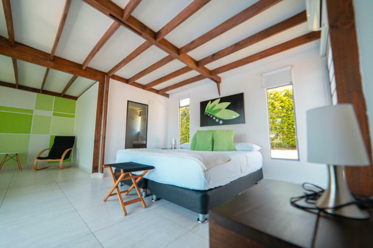 Hotel Syvanna Wellness And Spa Cerritos Eksteriør bilde