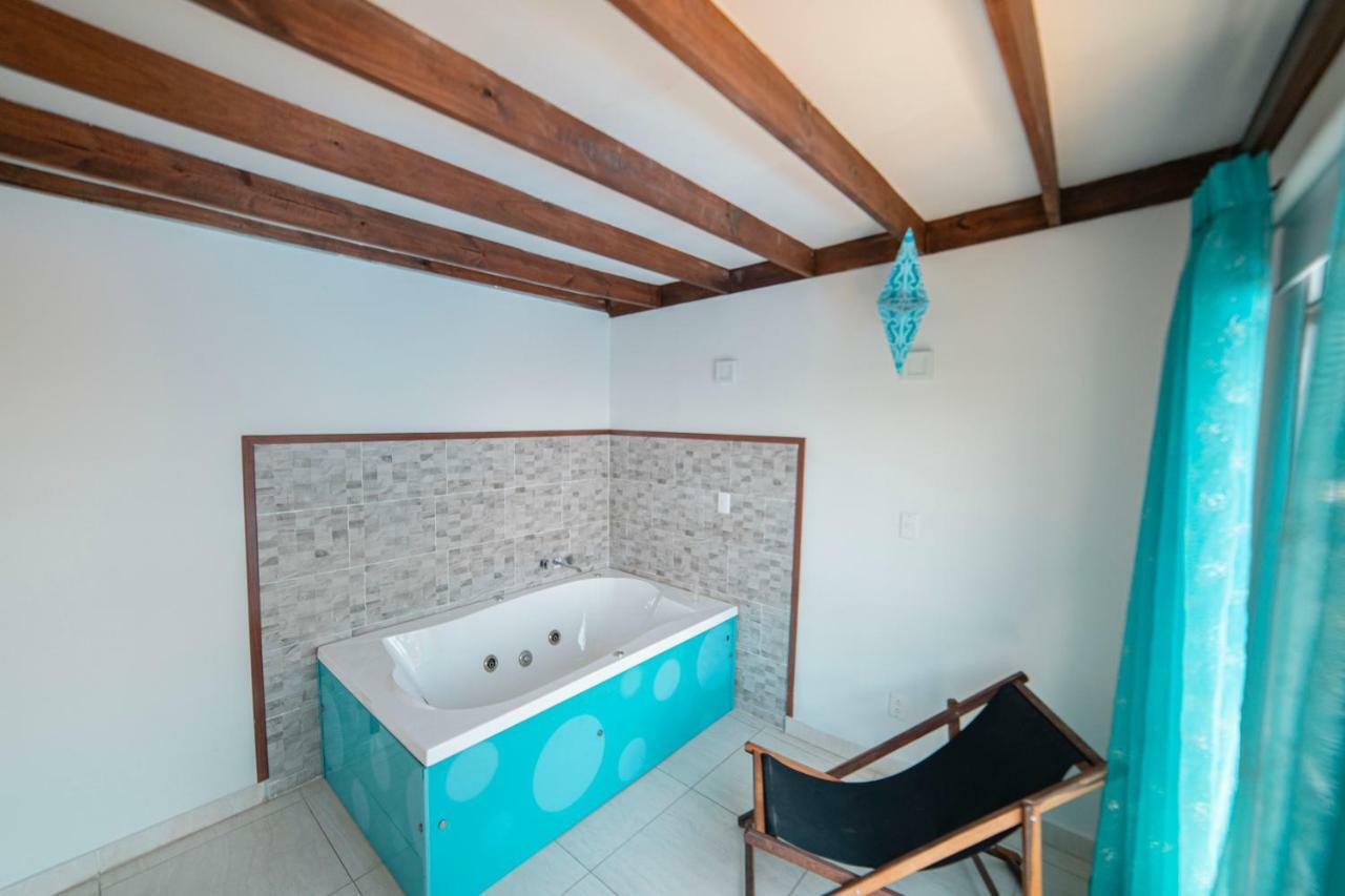 Hotel Syvanna Wellness And Spa Cerritos Eksteriør bilde